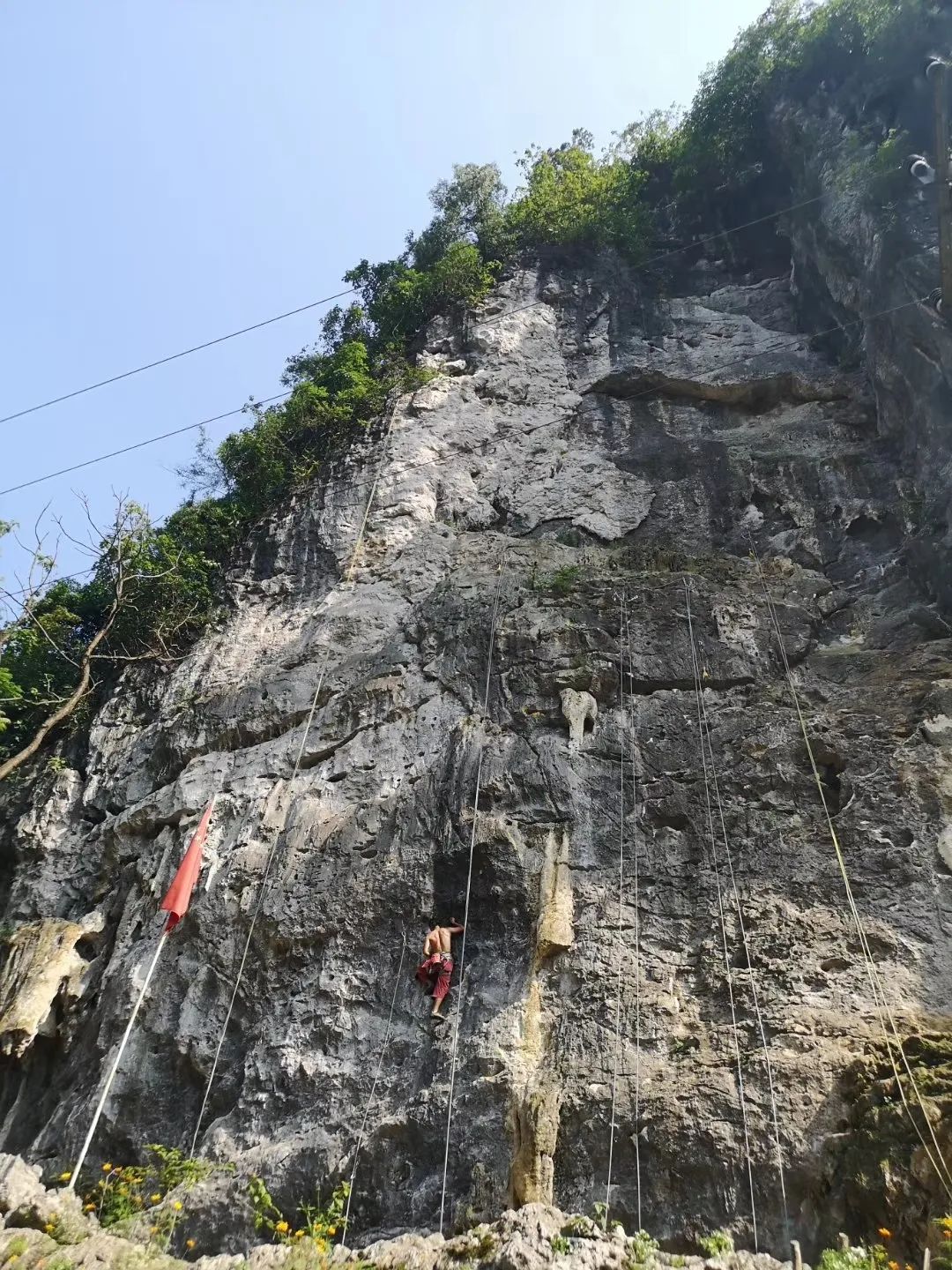 后背包客时代 | 上天下海，爬遍群山跳过水，我在追寻25岁的限定美好