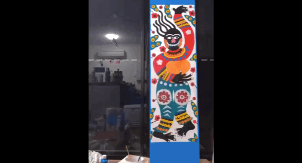 姚明明把中国风的画卖给了土著社区 姚明明把中国风的画卖给了土著社区