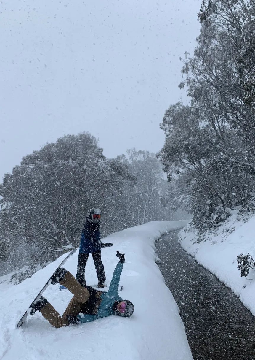 「FALLS CREEK」雪山泡泡（下）