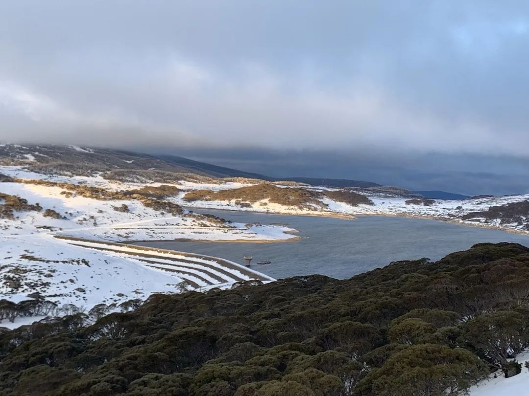 「FALLS CREEK」雪山泡泡（下）